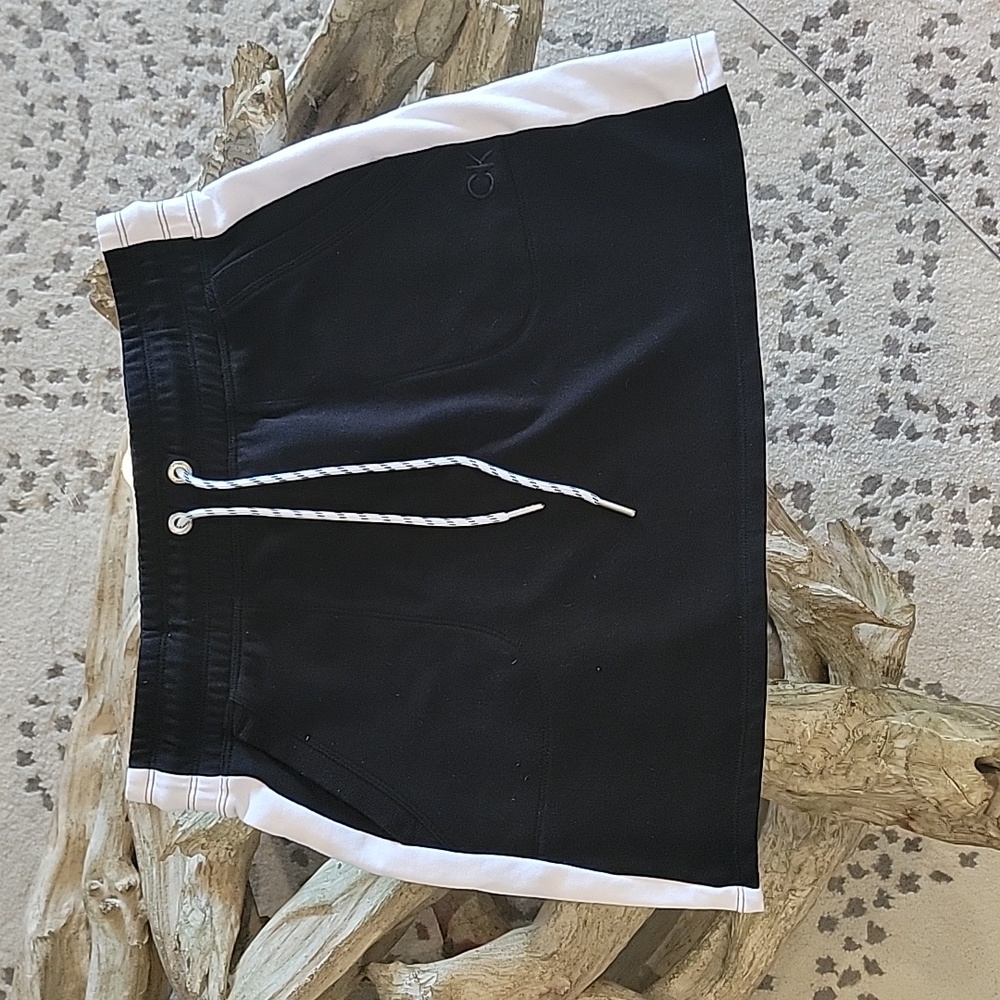 Women's Calvin Klein skirt